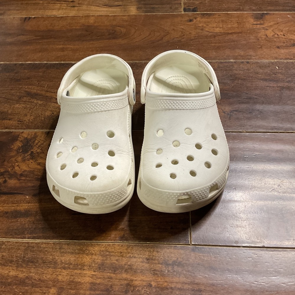 Crocs Classic Clog White Mens 5 Womens 7 Water Friendly Slip On Shoes